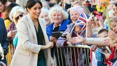 Meghan Markle no mantiene contacto con su padre y su hermanastra desde que se casó con el príncipe Harry./EFE.