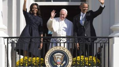 El Papa Francisco fue recibido por el presidente estadounidense Barack Obama y su esposa Michelle en la Casa Blanca, esta mañana.