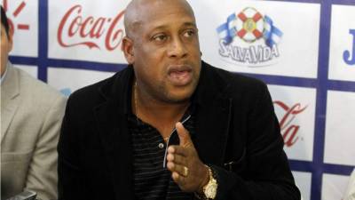 Hernán Medford habló en conferencia de prensa.