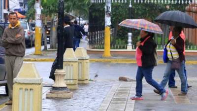 La masa de frío anunciada se debilita, pero habrán lluvias en las próximas 24 horas anuncia Copeco.