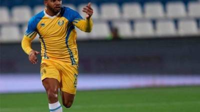 El jugador intentó oponerse al robo y recibió un tiro en la cara.