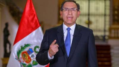 Vizcarra busca superar el bloqueo a sus reformas impuesto por los fujimoristas en el Congreso./EFE.