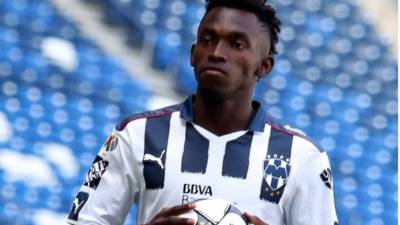 El hondureño Alberth Elis en su presentación con el Monterrey. Foto Agencia Reforma