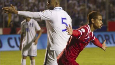 'Muma' Bernárdez lamentó el gol de Roberto Chen en el último minuto.