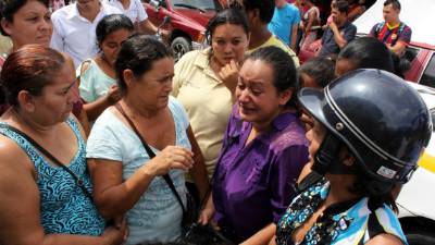 Los parientes de Yemi Zúniga se mostraban consternados por su muerte violenta.