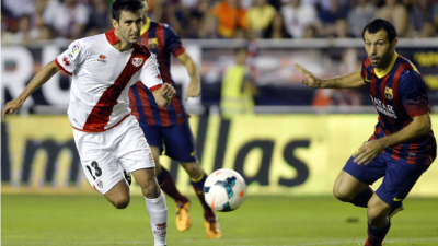 El Rayo Vallecano sacumbió ante el Barcelona, pero tuvo la posesión del balón.