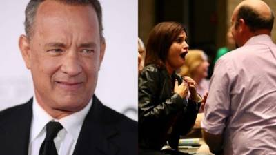 Mientras presentaba su nuevo libro,'Uncommon Type: Some Stories', Hanks soprendio a una pareja entre público.