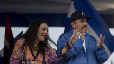 Rosario Murillo junto a su esposo, el presidente de Nicaragua, Daniel Ortega.