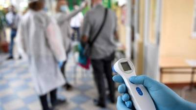 Los estudios, recuerda el CSIC en este informe, han demostrado ya que el virus se puede mantener en el aire durante horas.