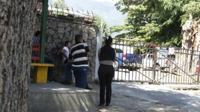 El cadáver de Murillo fue llevado a la morgue.