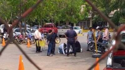 Usuarios en redes sociales denuncian la muerte de varias personas en las calles de managua por sospechas de coronavirus./Twitter.