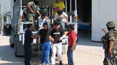 Los migrantes hondureños estaban escondidos en un camión de carga y con signos de asfixia. EFE/Archivo