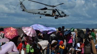 La ayuda internacional sigue llegando para los damnificados.