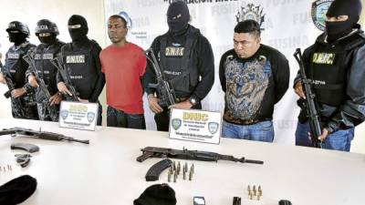 Marvin David Mejía Zepeda y Roy Walter Anglin Murillo, miembros de la MS, fueron detenidos con fusiles AK-47.