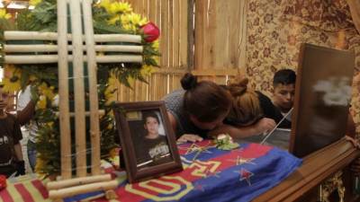 El llanto era incontenible en el velorio del menor.