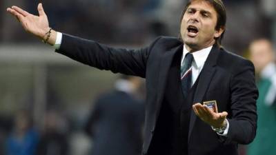 El actual seleccionador de Italia, y próximo entrenador del Chelsea, Antonio Conte, fue absuelto este lunes por el tribunal de Cremona (norte de Italia), en el marco del escándalo de partidos amañados del 'Calcioscommesse', informaron los medios italianos.