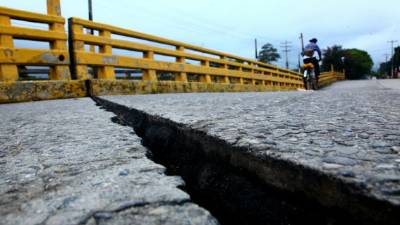La reparación del puente Las Brisas es una de las obras urgentes de hacer. De no ponerle mano, el daño podrá ser mayor; igualmente, el costo puede aumentar.