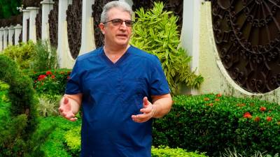 Edwin Herrera, genetista.