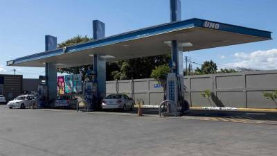 Fotografía de archivo que muestra una estación de gasolina en Managua (Nicaragua).