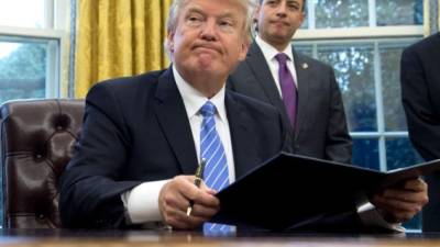 Donald Trump registra los niveles de aprobación más bajos durante los primeros días en el cargo de los últimos diez mandatarios que llegaron a la Casa Blanca.