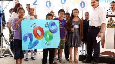 El mandatario Hernández durante la actividad.