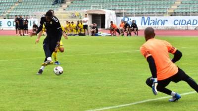 Bryan Róchez afirma que está enfocado en la pretemporada 2019-2020 con el Nacional, equipo que regresará a la segunda división de Portugal.