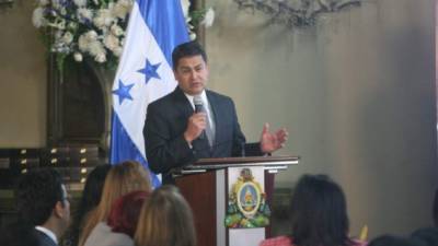 El Presidente Hernández prometió ayuda en La Mosquitia.