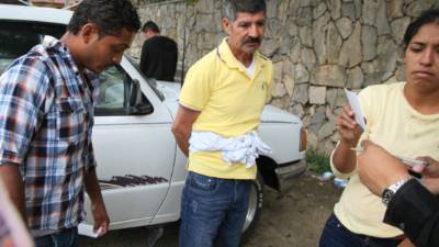 En la morgue de Medicina Forense los parientes encontraron a los dos jóvenes.