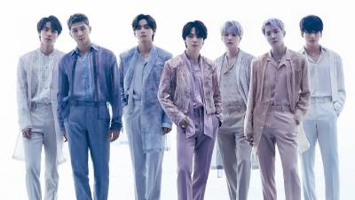 Los siete miembros del grupo; RM, Jimin, Jin, V, Suga, J-Hope y Jungkook se centran actualmente en proyectos personales y realizar el servicio militar, obligatorio para todos los varones en Corea del Sur.