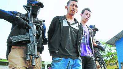 Los supuestos pandilleros extorsionadores fueron presentados ante la Fiscalía.