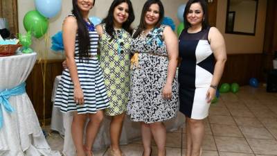 Farú Cuadra, Victoria Ham, Larissa Cuadra y Carolina Zelaya.