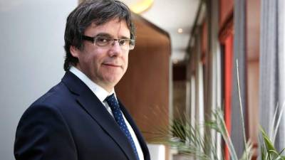 Puigdemont declaró que el retiro de órdenes de arresto en su contra muestra 'la debilidad inmensa' de la causa./EFE.
