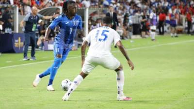 Alberth Elis fue titular y no pudo seguir en el inicio del segundo tiempo del duelo ante Panamá. Foto Annie Lagos.