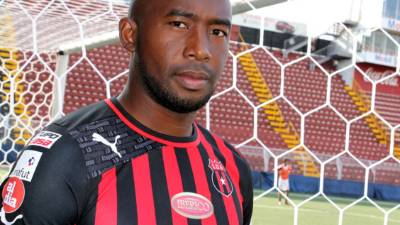 Jerry Palacios seguirá ligado con el Alajuelense.