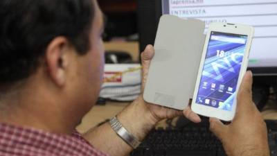 Los dispositivos Woo SP6020 QUASAR de la promoción de LA PRENSA y La Curacao incluyen su propio protector.