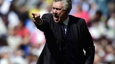 Carlo Ancelotti durante el partido contra el Eibar. Foto AFP