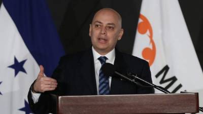 Los fiscales reconocen la labor del fiscal general Chinchilla en favor de la institución.