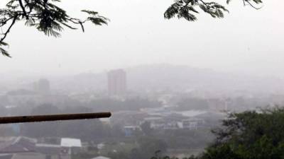 En Tegucigalpa, capital del país, se reportaron lluvias desde mediodía.