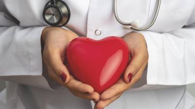 Procure visitar un cardiólogo si tiene dificultades cardiacas.