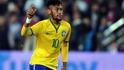 Neymar hizo dos goles contra los turcos.