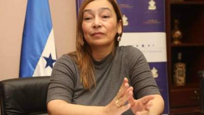 Rocio Tábora, ministra de Finanzas.