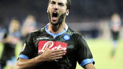 Milan (Italy), 13/02/2020.- Juventus' Gonzalo Higuain reacts during the first leg of the Coppa Italia semi final soccer match between AC Milan and Juventus at Giuseppe Meazza stadium in Milan, Italy, 13 February 2020. (Italia) EFE/EPA/MATTEO BAZZI