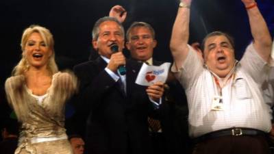 Este día el empresario José Rafael Ferrari perdió la vida producto de un infarto durante un vuelo que partió de Tegucigalpa rumbo a Miami. Este hondureño altruista dedicó gran parte de su vida a las obras sociales y una de las más reconocidas es la Teletón fundada en 1984.