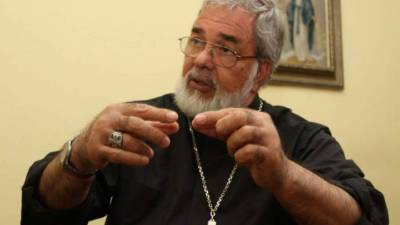 El obispo Rómulo Emiliani preside fundación.