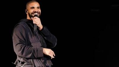 Drake compite en las categorías de artista del año, colaboración del año, canción pop rock favorita, álbum pop rock favorito y canción rap/hip-hop favorita, entre otras.