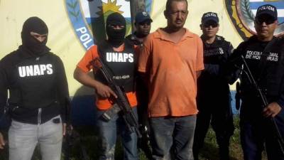 Adonis Orlando Arbizu Barahona (40) alias el 'Coco' cuando era detenido por las autoridades.