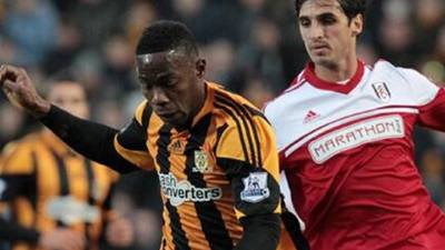 El catracho Maynor Figueroa le ganó el duelo al costarricense Brayan Ruíz.