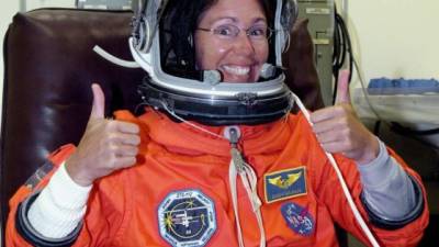 Sandra Magnus en una de sus expediciones al espacio. De todas las personas que han ido al espacio a nivel mundial, solo el 10 % son mujeres, mientras que en la NASA la cifra sube hasta el 20 %.