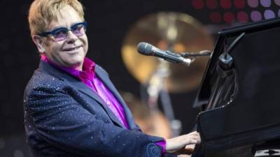 El cantante y pianista británico, Elton John.