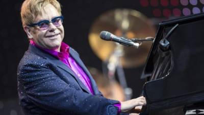 El cantante y pianista británico, Elton John.